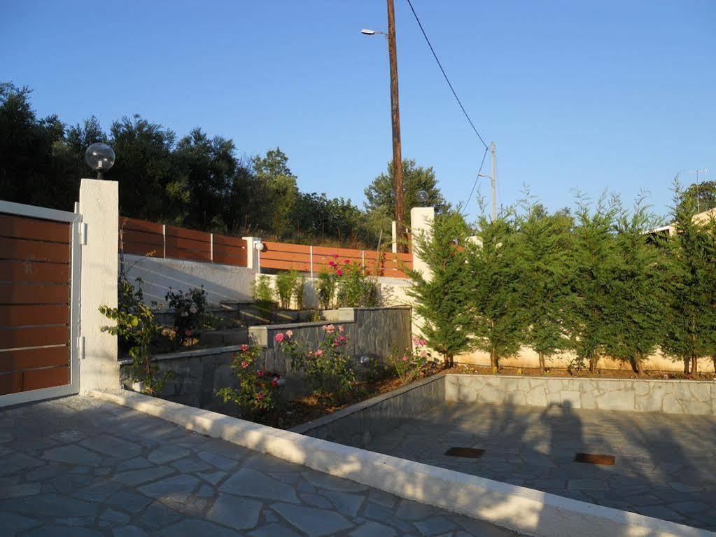 Villa Poulades Gouvia Buitenkant foto