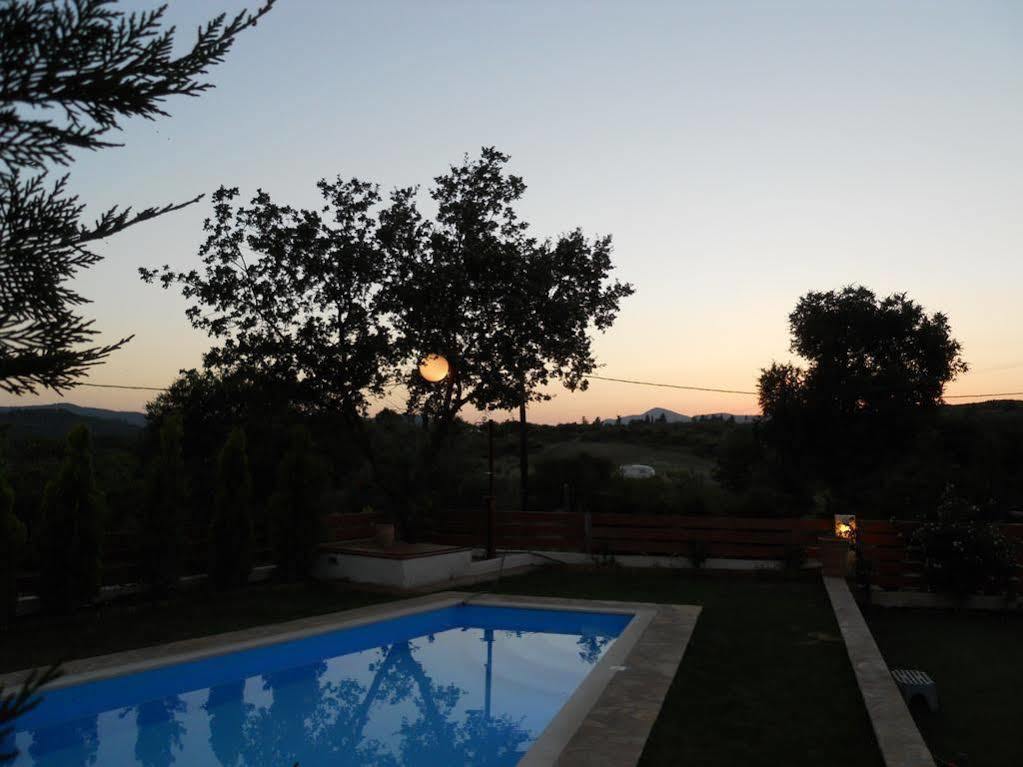 Villa Poulades Gouvia Buitenkant foto