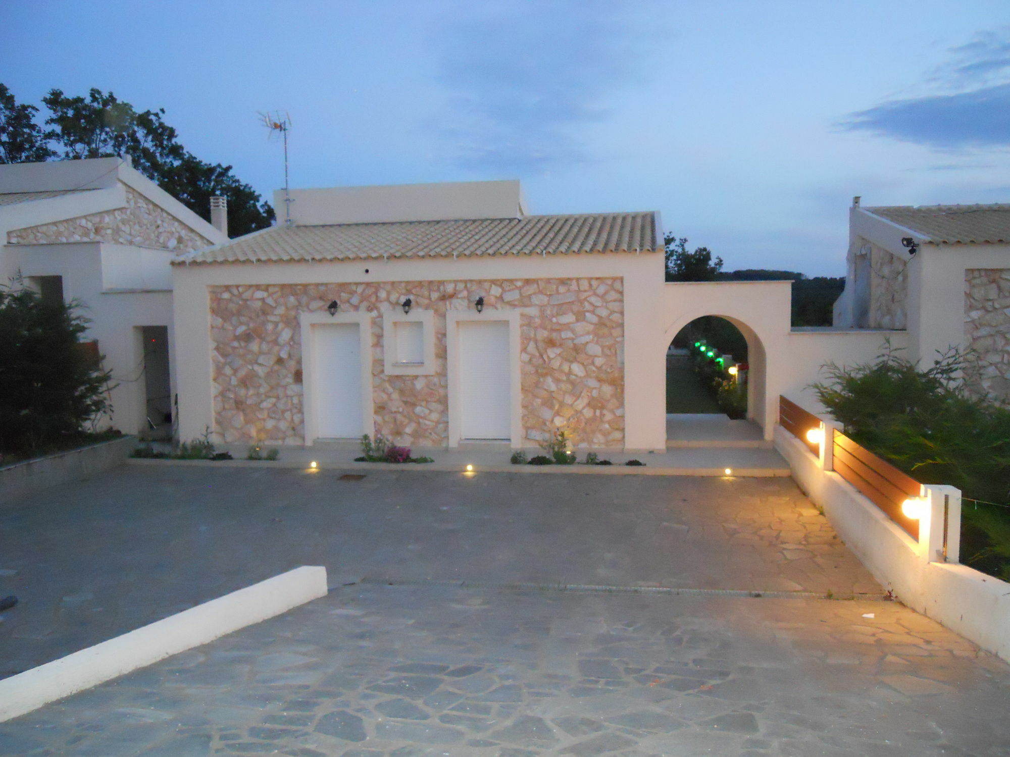 Villa Poulades Gouvia Buitenkant foto
